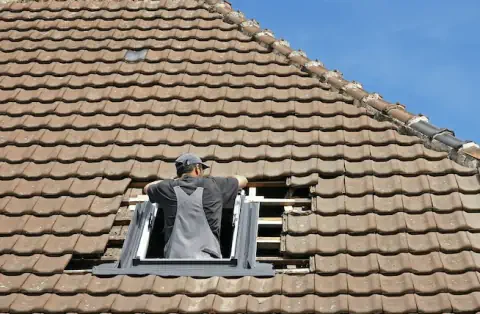Pose de velux - Bouillé-Courdault